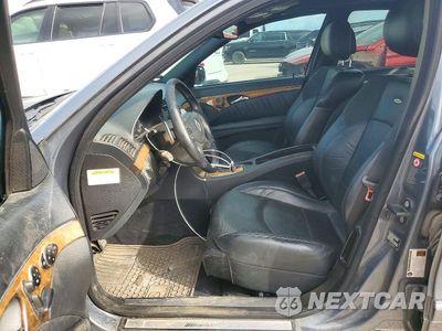 Zdjęcie 7 z 12 samochodu: 2007 MERCEDES-BENZ E 63 AMG VIN:WDBUF77X87B041999 - miniatura