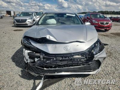 Piąte zdjęcie samochodu w środku: 2025 TOYOTA CAMRY LE VIN:4T1DAACK5SU165146 - miniatura