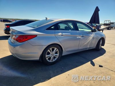 Trzecie zdjęcie samochodu z tyłu: 2011 HYUNDAI SONATA LIMITED VIN:5NPEC4AC8BH137139 - miniatura