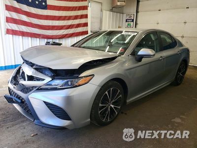 2018 TOYOTA CAMRY SE 4T1B11HK8JU146153 - główne zdjęcie licytacji z USA - miniatura