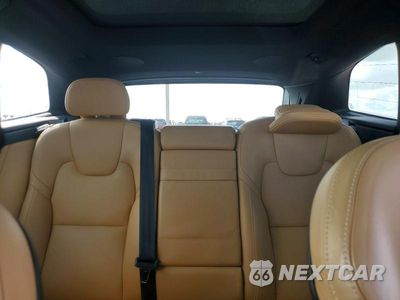 Zdjęcie 10 z 13 samochodu: 2022 VOLVO XC60 B5 INSCRIPTION VIN:YV4L12DL9N1950852 - miniatura