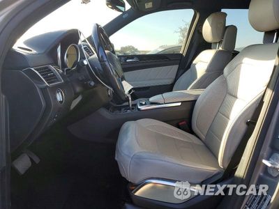 Zdjęcie 7 z 13 samochodu: 2015 MERCEDES-BENZ GL 550 4MATIC VIN:4JGDF7DE1FA557948 - miniatura
