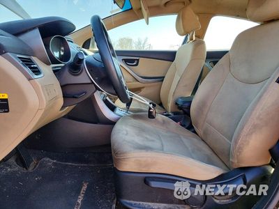 Zdjęcie 7 z 12 samochodu: 2012 HYUNDAI ELANTRA GLS VIN:KMHDH4AE1CU221062 - miniatura