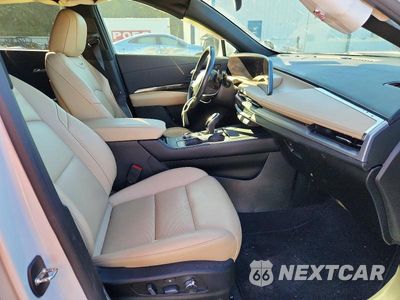 Zdjęcie 7 z 13 samochodu: 2024 CADILLAC XT4 PREMIUM LUXURY VIN:1GYFZCR49RF103168 - miniatura