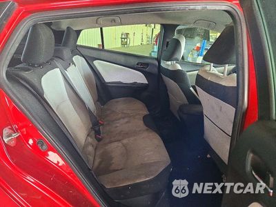 Zdjęcie 10 z 12 samochodu: 2017 TOYOTA PRIUS TWO VIN:JTDKBRFU4H3544299 - miniatura