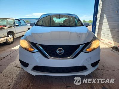 Piąte zdjęcie samochodu w środku: 2017 NISSAN SENTRA S VIN:3N1AB7AP2HY254431 - miniatura