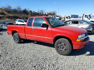 Czwarte zdjęcie samochodu z boku: 2000 CHEVROLET S TRUCK S10 VIN:1GCDT19W6Y8106701 - miniatura