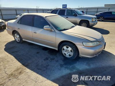 Czwarte zdjęcie samochodu z boku: 2001 HONDA ACCORD EX VIN:1HGCG165X1A046563 - miniatura