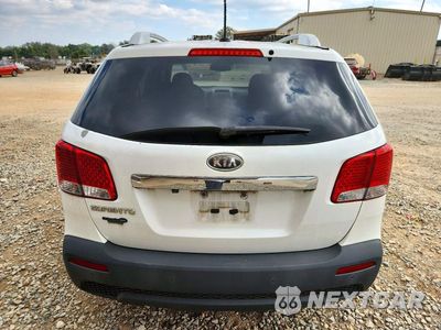 Zdjęcie 6 z 13 samochodu: 2011 KIA SORENTO LX VIN:5XYKT4A15BG162928 - miniatura