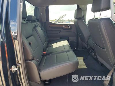 Zdjęcie 10 z 12 samochodu: 2026 GMC SIERRA K1500 SLT VIN:1GTUUDED9TZ405024 - miniatura