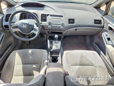 Zdjęcie 8 z 12 samochodu: 2008 HONDA CIVIC VIN:2HGFA16818H303906 - miniatura