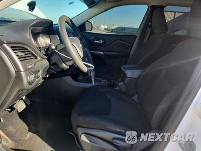 Zdjęcie 7 z 13 samochodu: 2020 JEEP CHEROKEE LATITUDE VIN:1C4PJLCB7LD601252 - miniatura