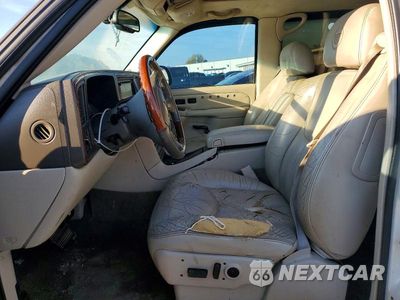 Zdjęcie 7 z 14 samochodu: 2005 CADILLAC ESCALADE EXT VIN:3GYEK62N55G128646 - miniatura