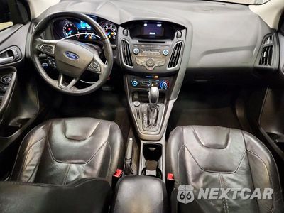 Zdjęcie 8 z 12 samochodu: 2015 FORD FOCUS SE VIN:1FADP3K22FL302769 - miniatura