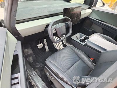 Zdjęcie 8 z 13 samochodu: 2024 TESLA CYBERTRUCK VIN:7G2CEHEE8RA036884 - miniatura