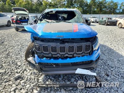 Piąte zdjęcie samochodu w środku: 2026 JEEP COMPASS TRAILHAWK VIN:3C4NJDDN4TT173995 - miniatura
