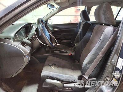 Zdjęcie 7 z 12 samochodu: 2010 HONDA ACCORD LX VIN:1HGCP2F30AA183130 - miniatura