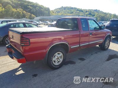 Trzecie zdjęcie samochodu z tyłu: 2000 CHEVROLET S TRUCK S10 VIN:1GCDT19WXY8296728 - miniatura