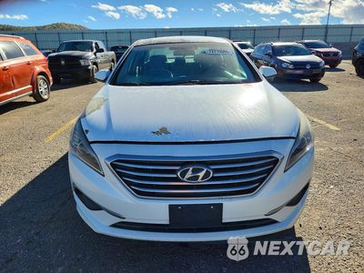 Piąte zdjęcie samochodu w środku: 2017 HYUNDAI SONATA SE VIN:5NPE24AF3HH452324 - miniatura