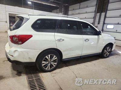 Trzecie zdjęcie samochodu z tyłu: 2019 NISSAN PATHFINDER SL VIN:5N1DR2MN7KC612105 - miniatura
