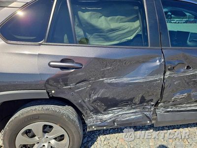 Zdjęcie 10 z 12 samochodu: 2023 TOYOTA RAV4 LE VIN:2T3H1RFV1PC217099 - miniatura