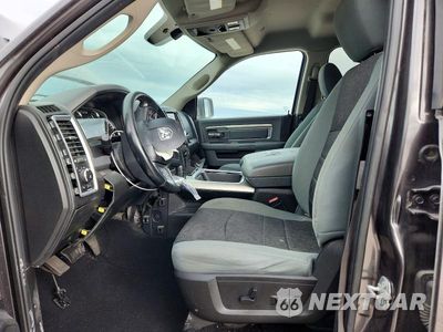Zdjęcie 7 z 12 samochodu: 2019 RAM 1500 CLASSIC SLT VIN:1C6RR6LT8KS529443 - miniatura