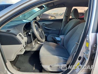 Zdjęcie 7 z 12 samochodu: 2011 TOYOTA COROLLA LE VIN:2T1BU4EE2BC537602 - miniatura