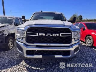 Piąte zdjęcie samochodu w środku: 2019 RAM 2500 TRADESMAN VIN:3C6UR4HJ2KG610595 - miniatura