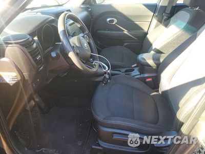 Zdjęcie 7 z 12 samochodu: 2018 KIA SOUL + VIN:KNDJP3A57J7601023 - miniatura