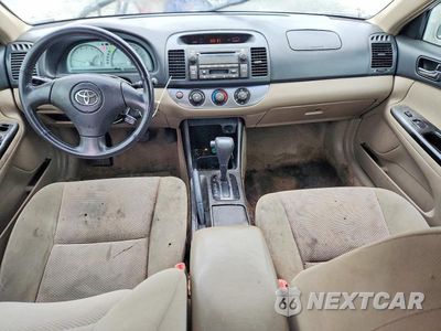Zdjęcie 8 z 12 samochodu: 2004 TOYOTA CAMRY SE VIN:4T1BE32K64U378585 - miniatura