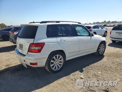 Trzecie zdjęcie samochodu z tyłu: 2011 MERCEDES-BENZ GLK 350 4MATIC VIN:WDCGG8HB5BF576191 - miniatura