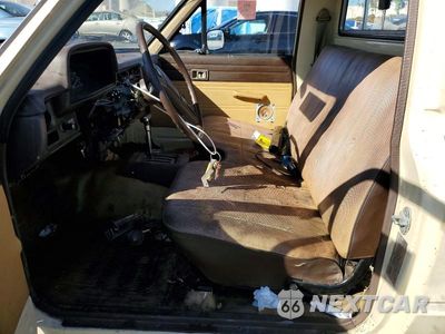 Zdjęcie 7 z 12 samochodu: 1983 TOYOTA PICKUP 1/2 TON RN44 VIN:JT4RN44D2D1158045 - miniatura