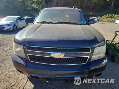 Piąte zdjęcie samochodu w środku: 2010 CHEVROLET SUBURBAN K1500 LS VIN:1GNUKHE33AR215311 - miniatura