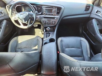 Zdjęcie 8 z 13 samochodu: 2012 KIA OPTIMA SX VIN:5XXGR4A64CG002352 - miniatura