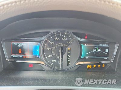 Zdjęcie 9 z 14 samochodu: 2014 LINCOLN MKX VIN:2LMDJ6JK2EBL14854 - miniatura