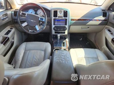 Zdjęcie 8 z 12 samochodu: 2010 CHRYSLER 300C VIN:2C3CA6CT4AH126642 - miniatura