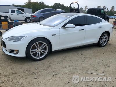 2014 TESLA MODEL S 5YJSA1S17EFP30403 - główne zdjęcie licytacji z USA - miniatura