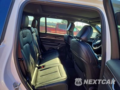 Zdjęcie 11 z 14 samochodu: 2024 JEEP GRAND CHEROKEE LIMITED VIN:1C4RJHBG3RC159877 - miniatura