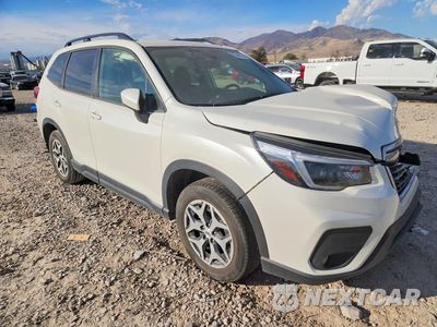 Czwarte zdjęcie samochodu z boku: 2021 SUBARU FORESTER PREMIUM VIN:JF2SKAFC4MH429693 - miniatura