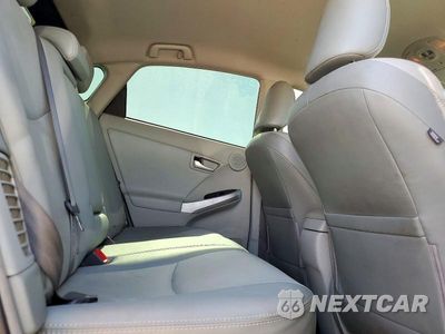 Zdjęcie 10 z 12 samochodu: 2013 TOYOTA PRIUS FOUR VIN:JTDKN3DU7D0352118 - miniatura