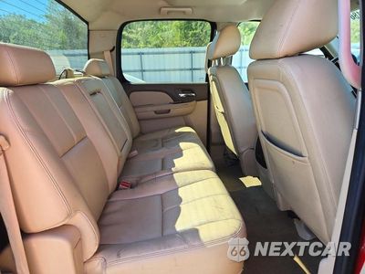 Zdjęcie 10 z 12 samochodu: 2011 CHEVROLET SILVERADO K1500 LTZ VIN:3GCPKTE3XBG400126 - miniatura