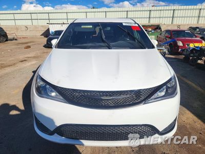 Piąte zdjęcie samochodu w środku: 2020 CHRYSLER PACIFICA TOURING VIN:2C4RC1FG5LR238123 - miniatura