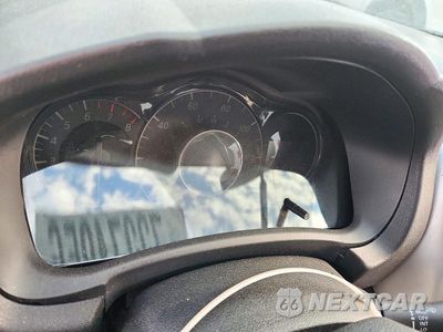Zdjęcie 9 z 12 samochodu: 2015 NISSAN VERSA NOTE SV VIN:3N1CE2CP2FL350926 - miniatura