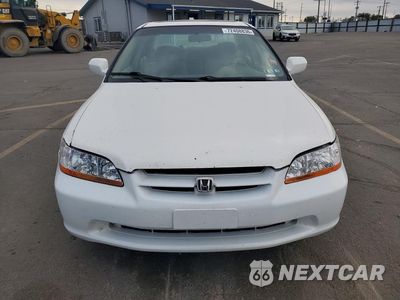 Piąte zdjęcie samochodu w środku: 2000 HONDA ACCORD EX VIN:1HGCG6679YA130723 - miniatura