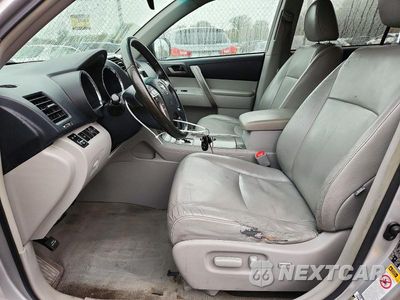 Zdjęcie 7 z 13 samochodu: 2010 TOYOTA HIGHLANDER SPORT VIN:5TDEK3EH9AS003994 - miniatura