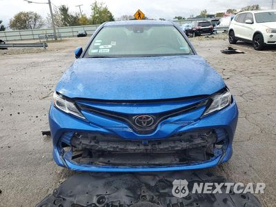 Piąte zdjęcie samochodu w środku: 2020 TOYOTA CAMRY LE VIN:4T1C11BKXLU018643 - miniatura