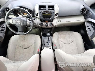 Zdjęcie 8 z 13 samochodu: 2010 TOYOTA RAV4 BASE VIN:JTMBF4DV5AD033932 - miniatura