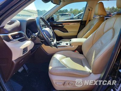 Zdjęcie 7 z 13 samochodu: 2020 TOYOTA HIGHLANDER LIMITED VIN:5TDDZRBH2LS002932 - miniatura