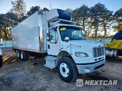 Czwarte zdjęcie samochodu z boku: 2021 FREIGHTLINER BUSINESS CLASS M2 REFRIGERATED BOX TRUCK VIN:1FVHCYD25MHMU4314 - miniatura