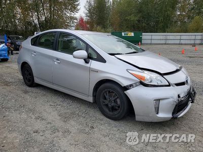 Czwarte zdjęcie samochodu z boku: 2013 TOYOTA PRIUS FOUR VIN:JTDKN3DU3D5559303 - miniatura